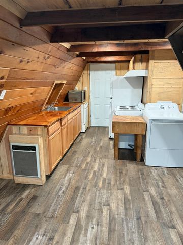 392 Boards Crossing Rd, Arnold, CA 95223