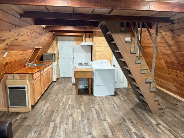 392 Boards Crossing Rd, Arnold, CA 95223