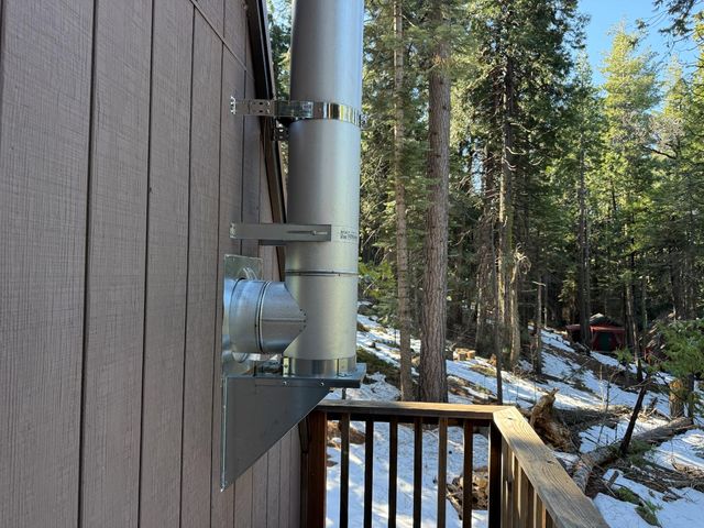 392 Boards Crossing Rd, Arnold, CA 95223