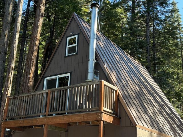 392 Boards Crossing Rd, Arnold, CA 95223