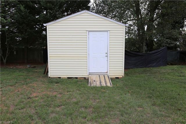 7007 Taunton Drive, Greensboro, NC 27410