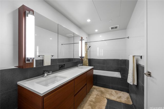 1108 Auahi Street 2505, Honolulu, HI 96814