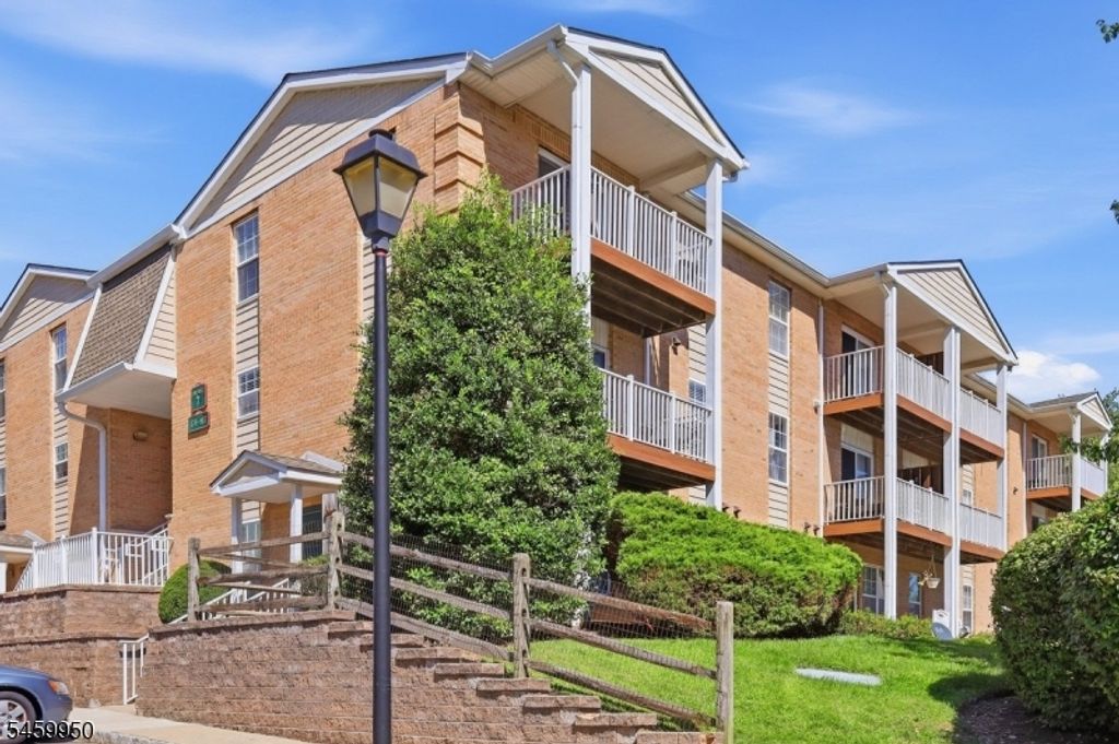 184 VISTA DR, Hanover Twp., NJ 07927