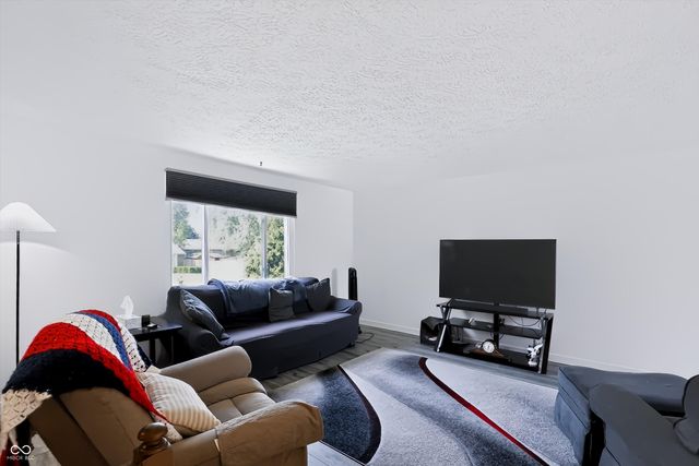 1344 Brownswood Drive, Brownsburg, IN 46112
