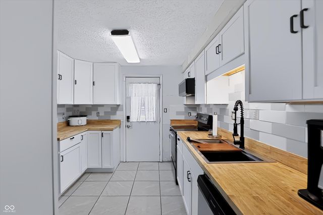 1344 Brownswood Drive, Brownsburg, IN 46112