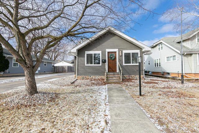311 ELM STREET, Menasha, WI 54952