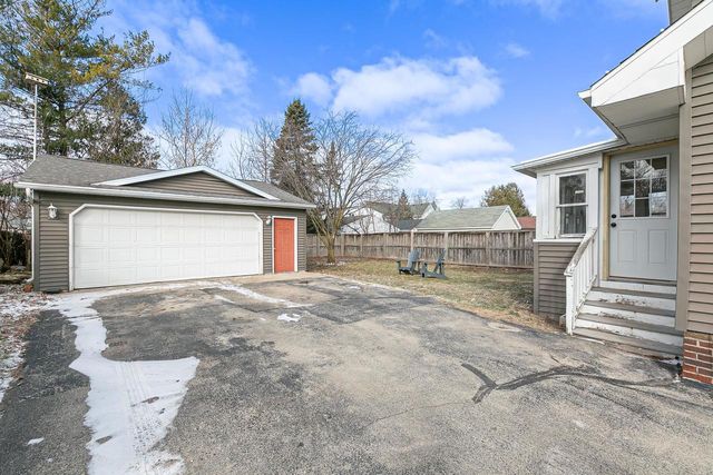311 ELM STREET, Menasha, WI 54952