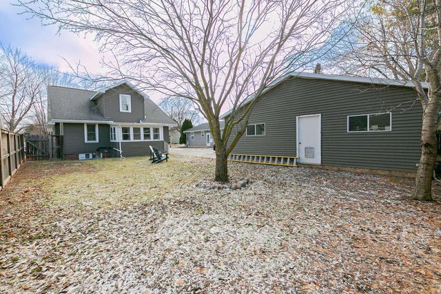 311 ELM STREET, Menasha, WI 54952