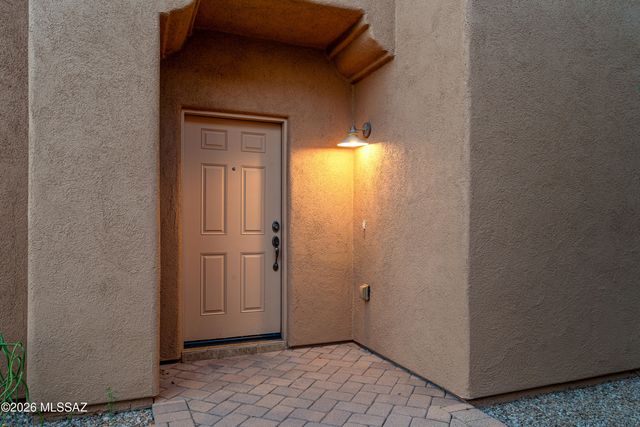 4261 N Golden Ridge Lane, Tucson, AZ 85718