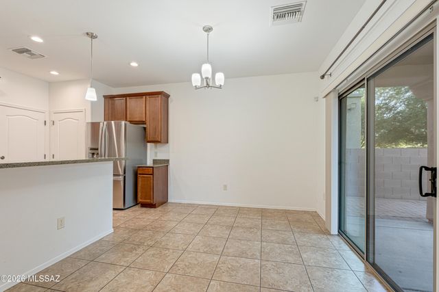 4261 N Golden Ridge Lane, Tucson, AZ 85718