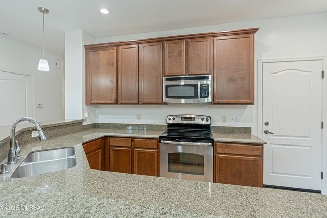4261 N Golden Ridge Lane, Tucson, AZ 85718