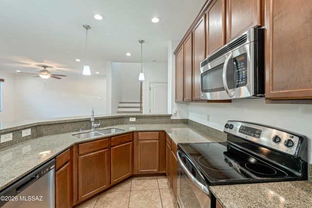 4261 N Golden Ridge Lane, Tucson, AZ 85718