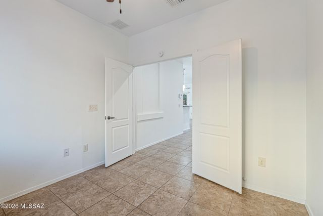 4261 N Golden Ridge Lane, Tucson, AZ 85718