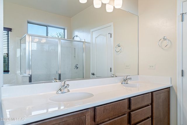 4261 N Golden Ridge Lane, Tucson, AZ 85718