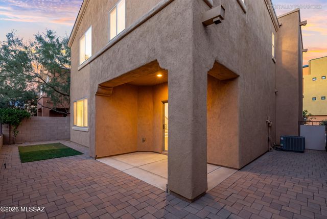 4261 N Golden Ridge Lane, Tucson, AZ 85718