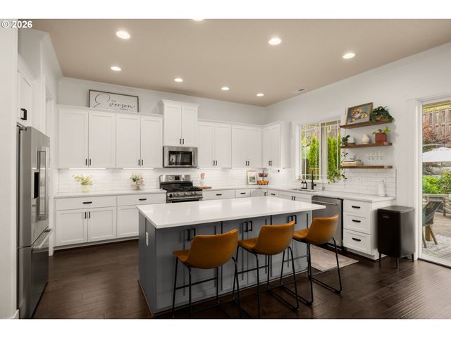 16749 Sw BIRDSONG St, Beaverton, OR 97007