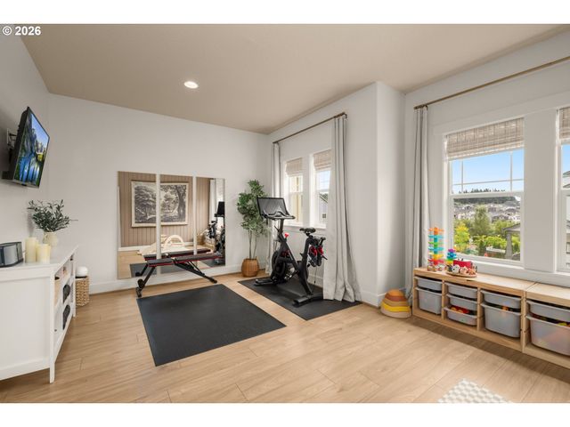 16749 Sw BIRDSONG St, Beaverton, OR 97007