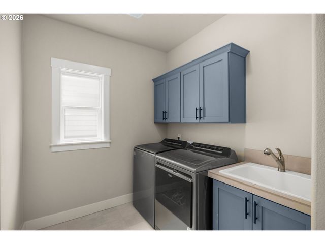 16749 Sw BIRDSONG St, Beaverton, OR 97007