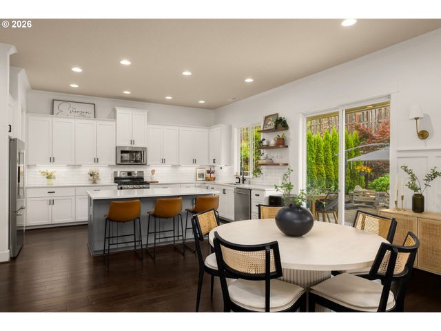 16749 Sw BIRDSONG St, Beaverton, OR 97007