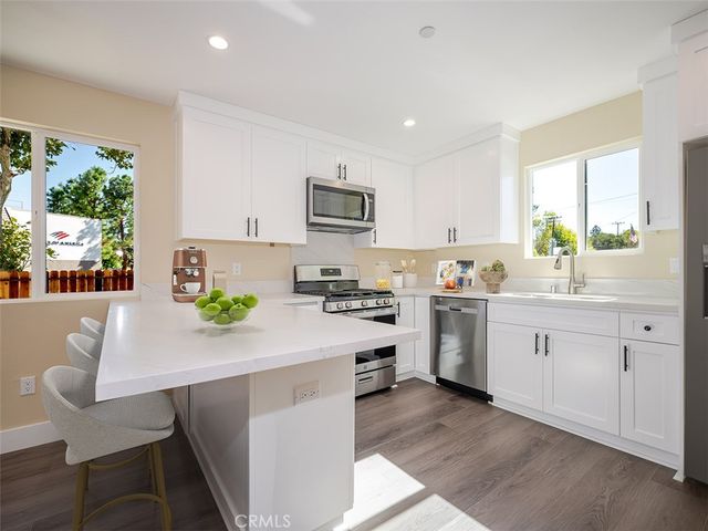 24743 Valley 1, Newhall, CA 91321