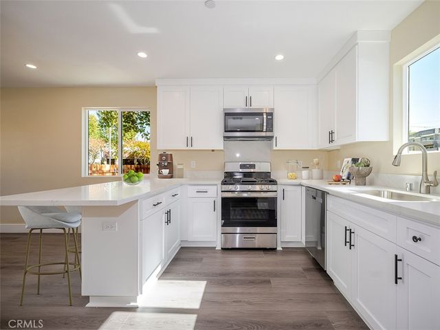 24743 Valley 1, Newhall, CA 91321