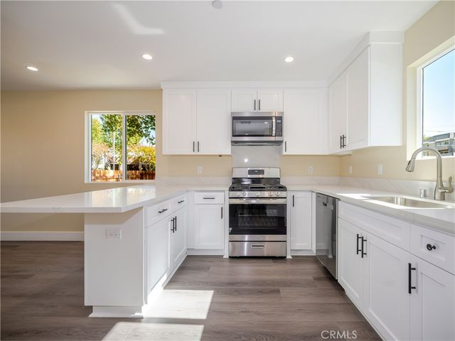 24743 Valley 1, Newhall, CA 91321