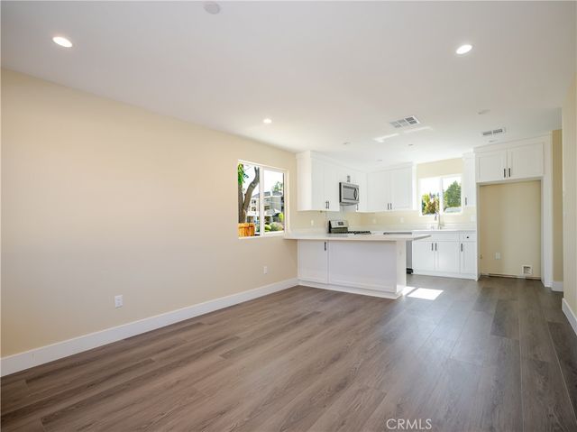 24743 Valley 1, Newhall, CA 91321