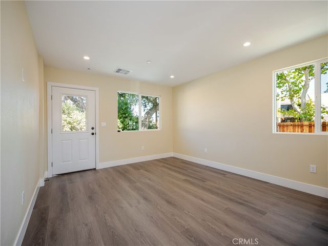 24743 Valley 1, Newhall, CA 91321