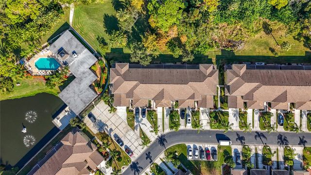 11142 KAPOK GRAND CIRCLE, St Petersburg, FL 33708