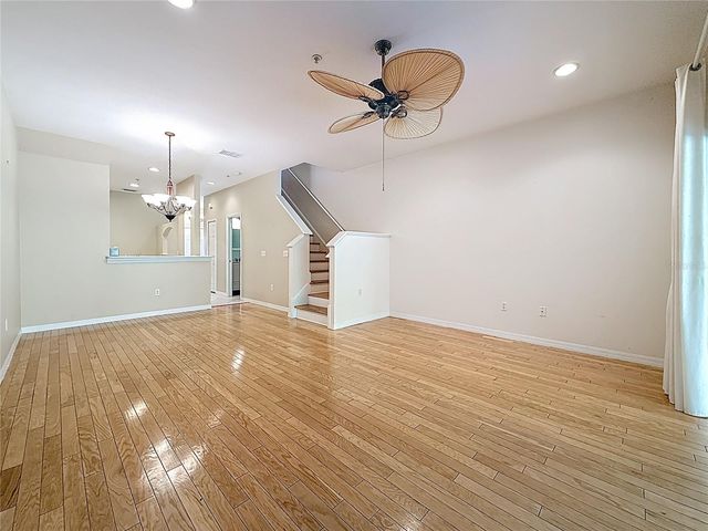 11142 KAPOK GRAND CIRCLE, St Petersburg, FL 33708