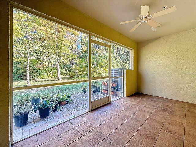 11142 KAPOK GRAND CIRCLE, St Petersburg, FL 33708