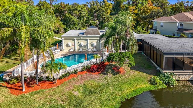 11142 KAPOK GRAND CIRCLE, St Petersburg, FL 33708