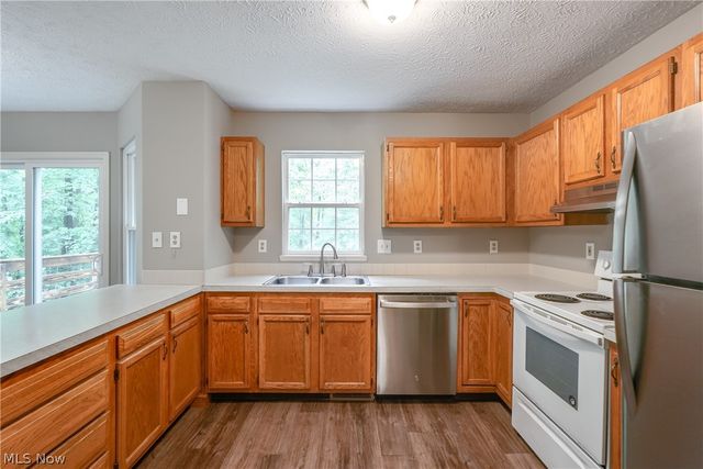 653 Diamond Circle, Ravenna, OH 44266