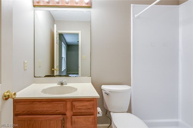 653 Diamond Circle, Ravenna, OH 44266