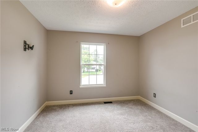 653 Diamond Circle, Ravenna, OH 44266