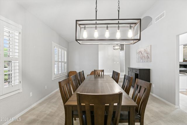 8611 W FOOTHILL Drive, Peoria, AZ 85383