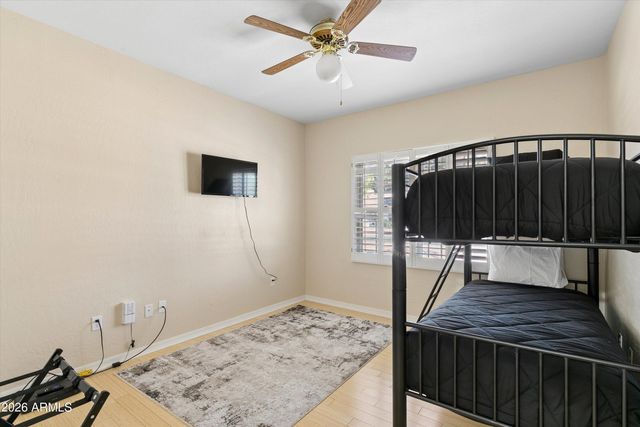 8611 W FOOTHILL Drive, Peoria, AZ 85383
