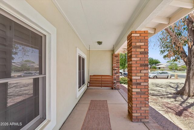 8611 W FOOTHILL Drive, Peoria, AZ 85383
