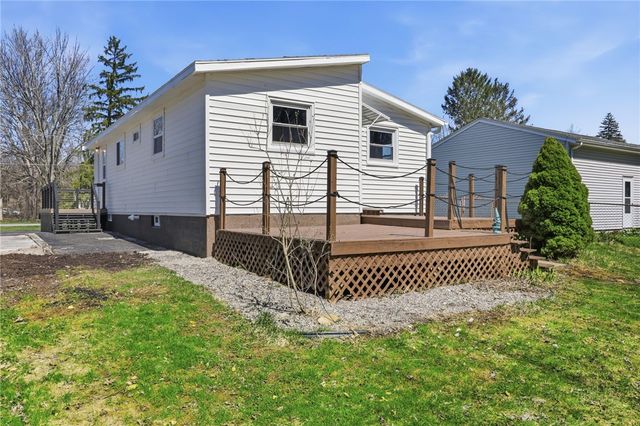 105 Names Road, Chili, NY 14623