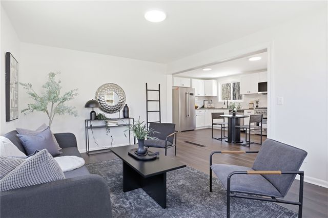 105 Names Road, Chili, NY 14623