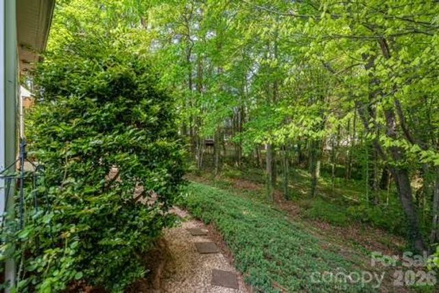 1614 Iverness Court, Gastonia, NC 28056