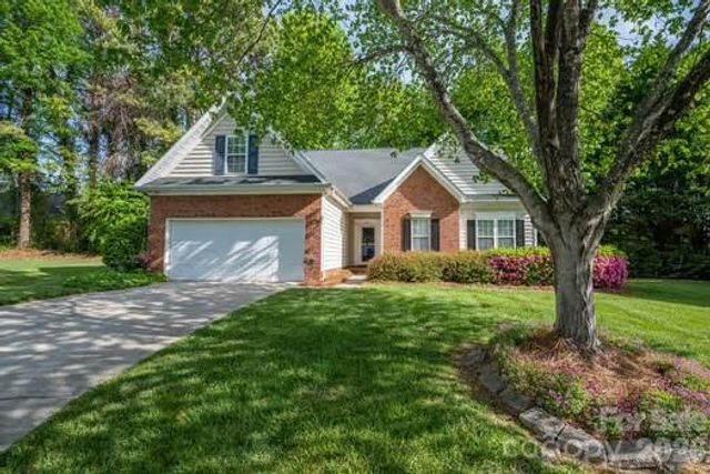 1614 Iverness Court, Gastonia, NC 28056
