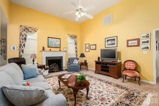 1614 Iverness Court, Gastonia, NC 28056