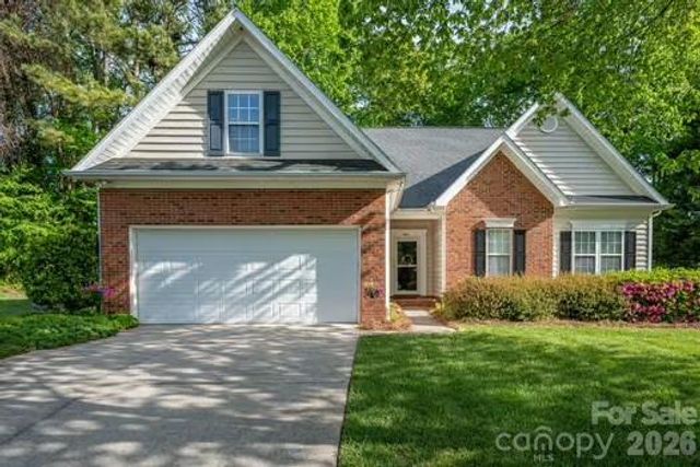 1614 Iverness Court, Gastonia, NC 28056