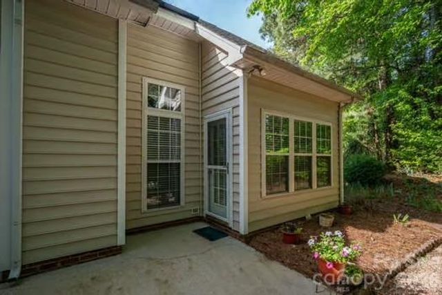 1614 Iverness Court, Gastonia, NC 28056