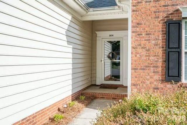1614 Iverness Court, Gastonia, NC 28056