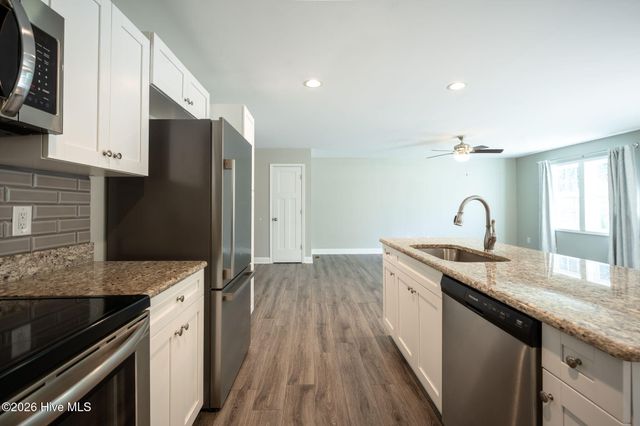 730 W Illinois Avenue, Southern Pines, NC 28387