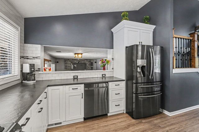 6630 Cannon Farms Drive NE, Rockford, MI 49341