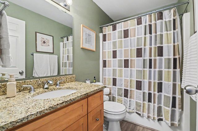 6630 Cannon Farms Drive NE, Rockford, MI 49341
