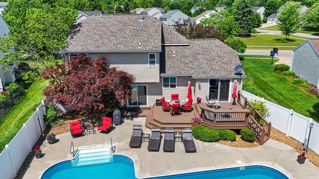 6630 Cannon Farms Drive NE, Rockford, MI 49341